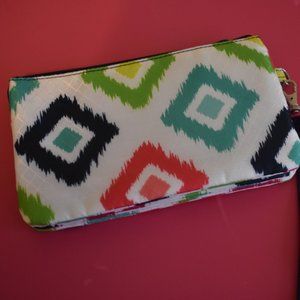NWOT Thirty-One Easy Going Wristlet